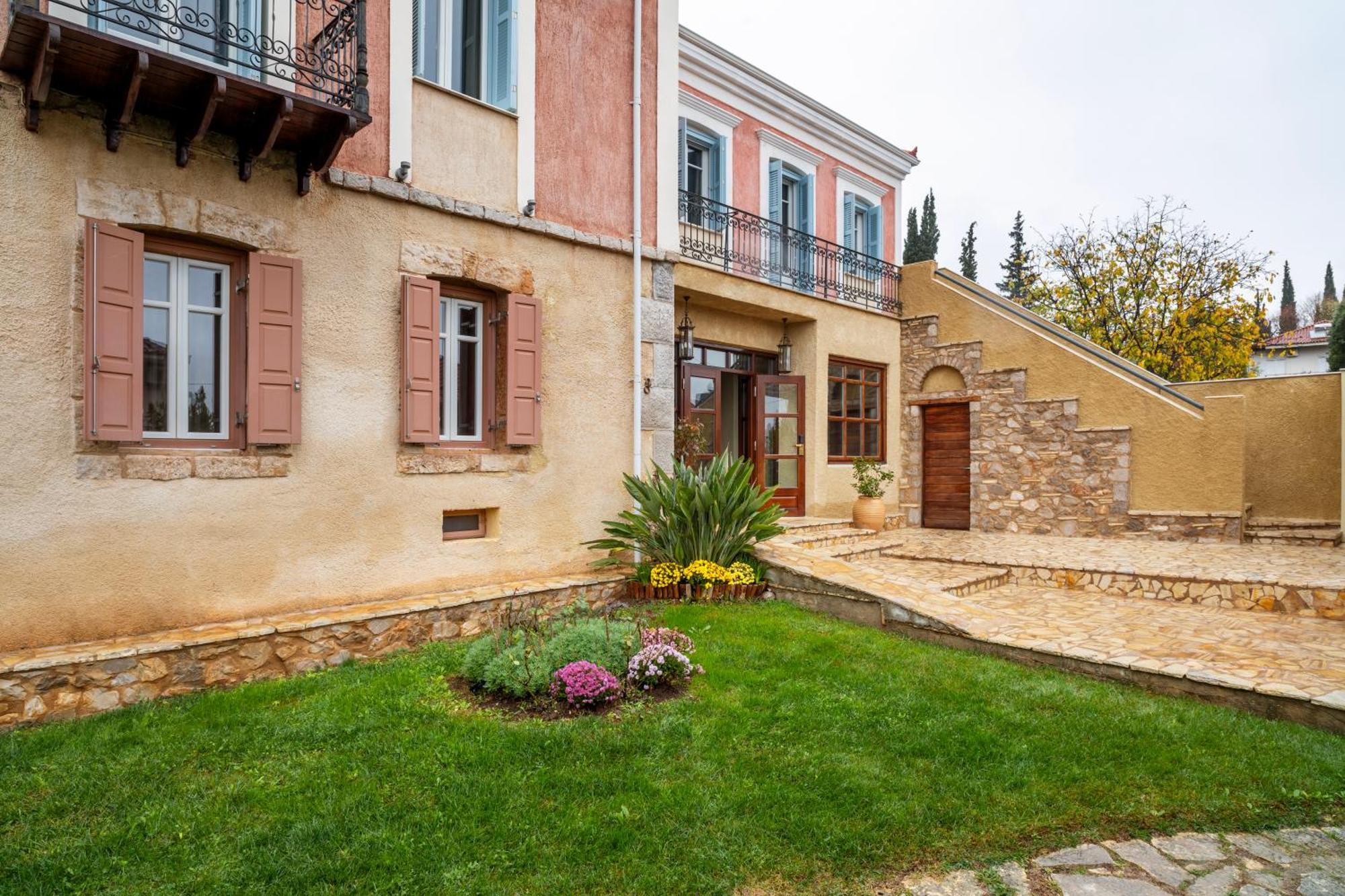 Archontiko Parnassus Dadi Hotel Амфиклия Екстериор снимка