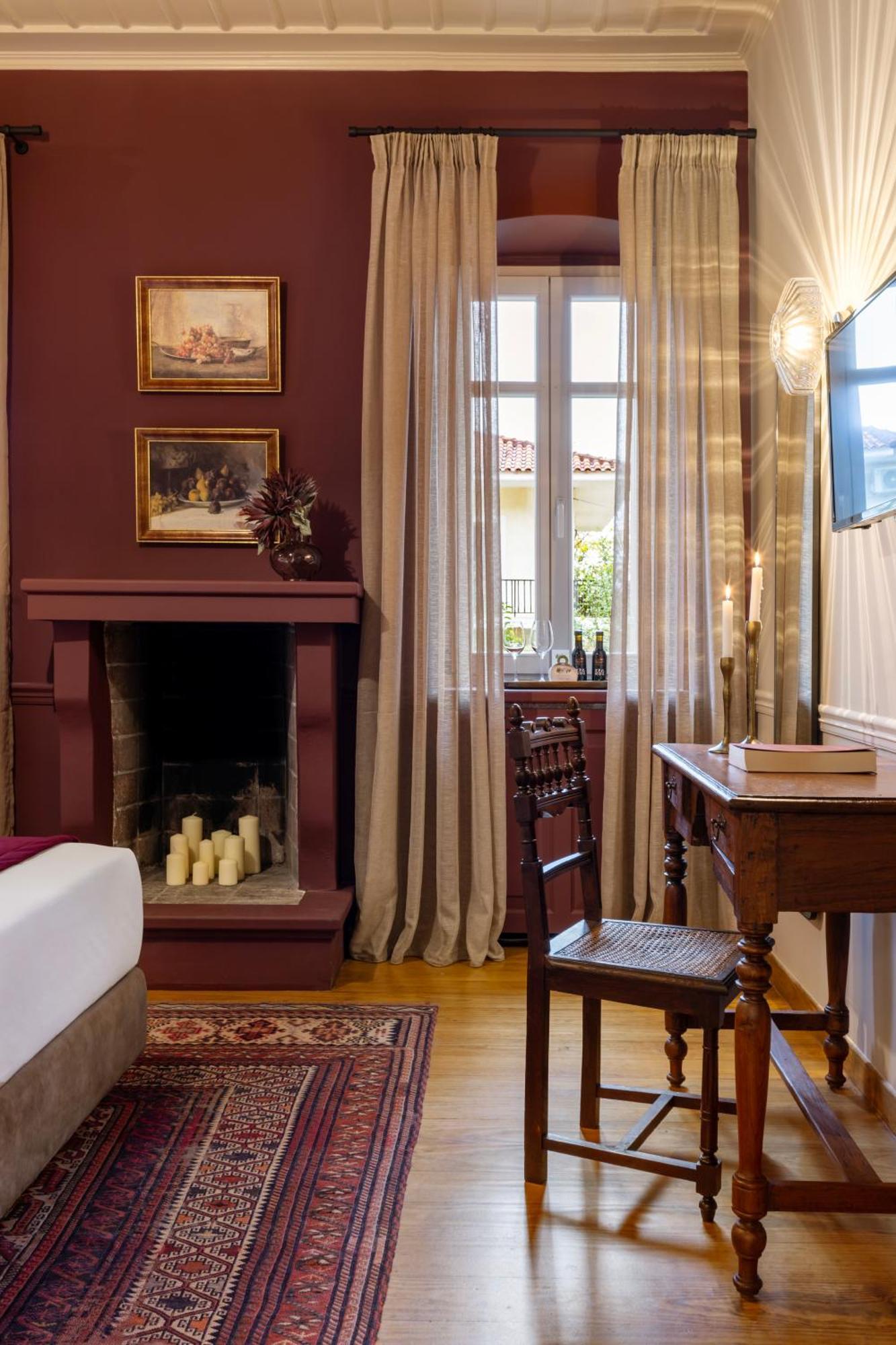 Archontiko Parnassus Dadi Hotel Амфиклия Екстериор снимка