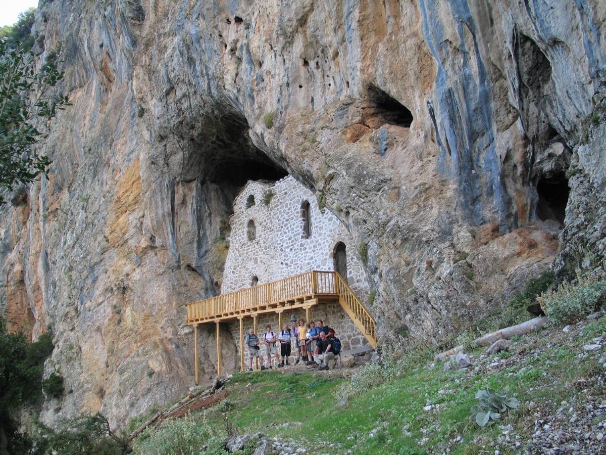 Archontiko Parnassus Dadi Hotel Амфиклия Екстериор снимка